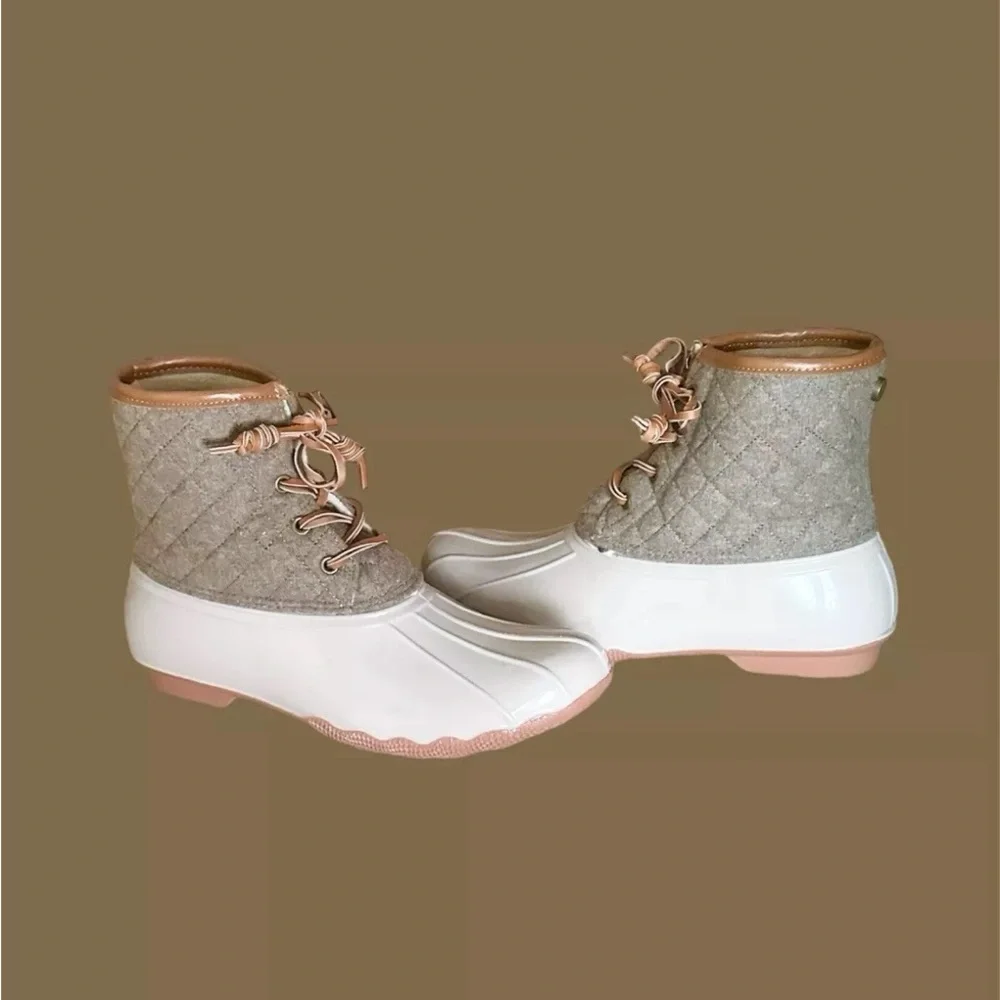 Duck Boots Seven 7 Quilted Goose Wool Duck Boots Beige Women’s 9
